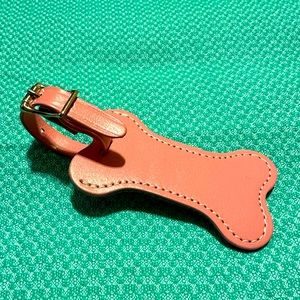 NWOT Dog-bone shaped adjustable luggage tag